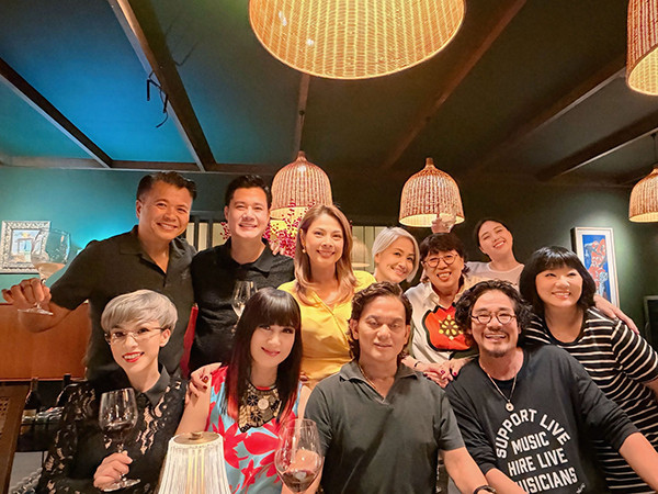 Thanh Thảo về Việt Nam dự tiệc ở biệt thự 400m2 của Quang Dũng - Ảnh 8.