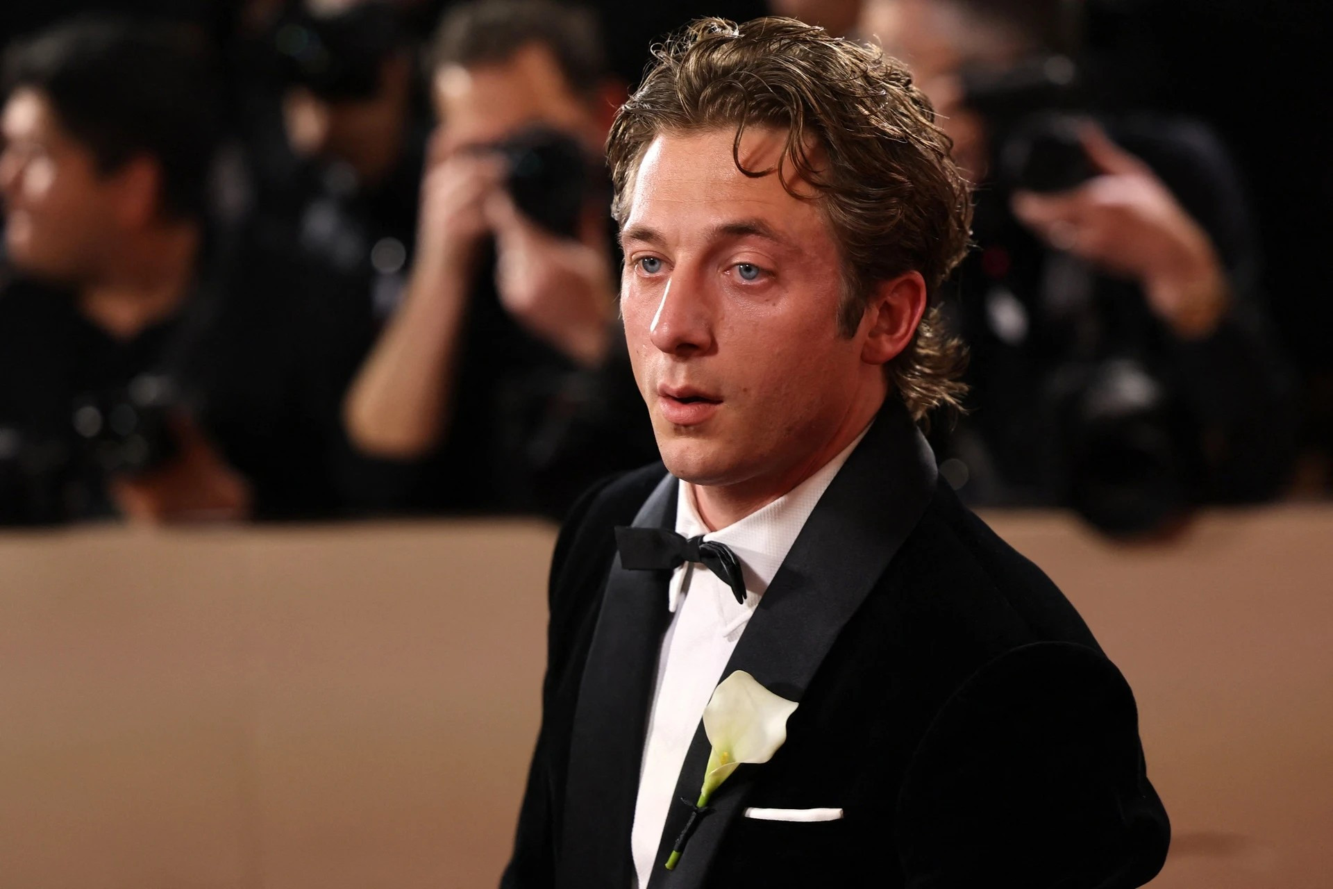 jeremyallencacquyongkhongphotruongdongtrenthamdoquacauvang2026