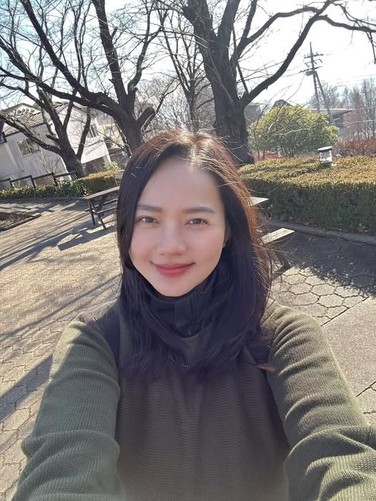 Phan Như Thảo cùng chồng đại gia và con gái đón Tết ở Nhật Bản - Ảnh 2.