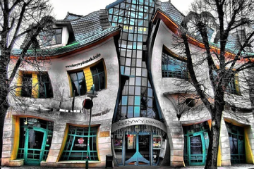 Top 10 công trình kỳ lạ nhất thế giới: Sáng tạo hay điên rồ?