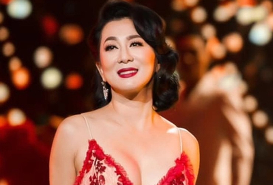 4 nữ nghệ sĩ Việt qua vài lần đò, từng bị bạo hành nhưng U50, U65 vẫn yêu mãnh liệt