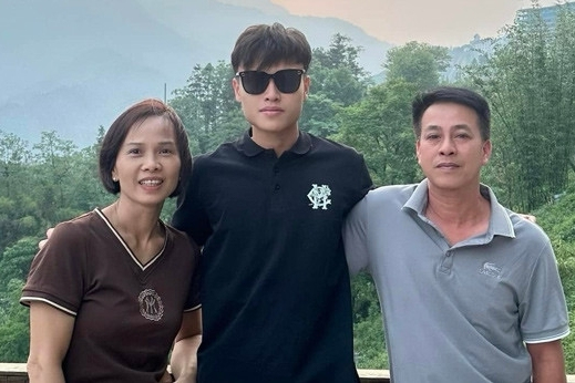 Cuộc họp gia đình căng thẳng quyết định sự nghiệp sân cỏ của cầu thủ Minh Phúc