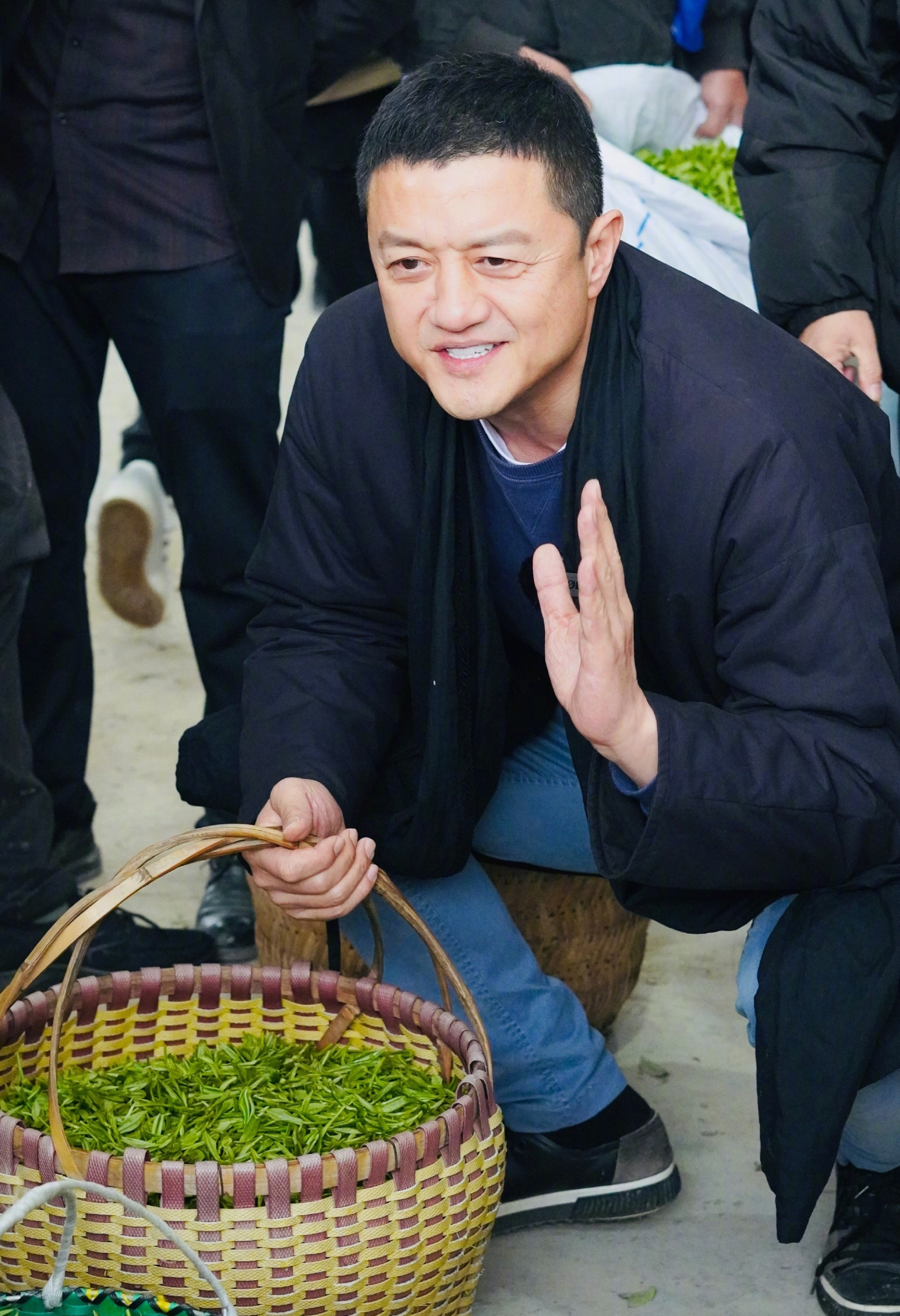 Nam thần vỡ nợ, được fan quyên góp 34 tỷ đồng giải cứu trong ê chề - Ảnh 7.