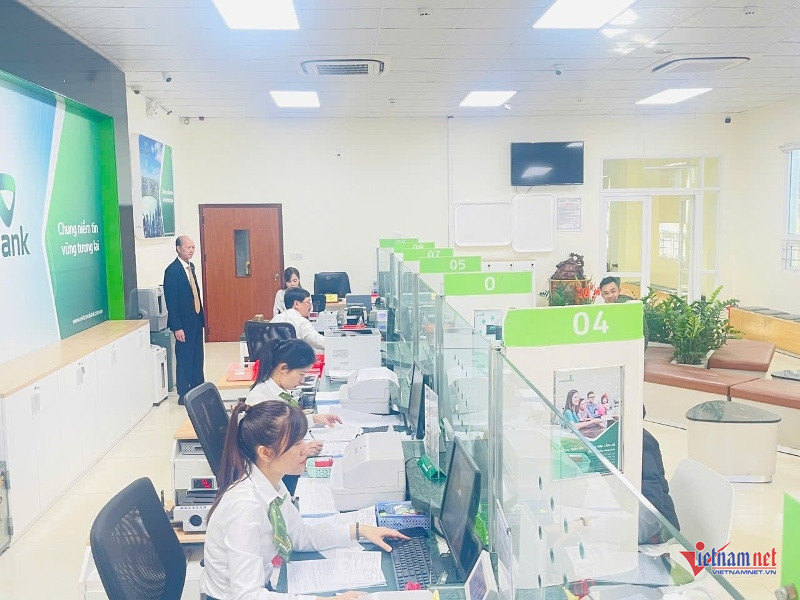 W-Cướp ngân hàng 3.jpg