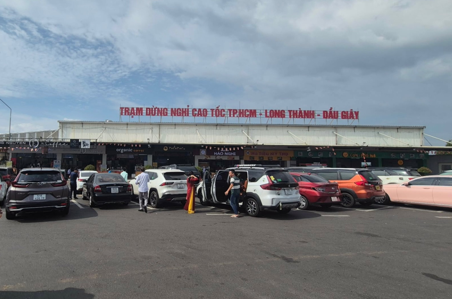 trạm dừng nghỉ .jpeg