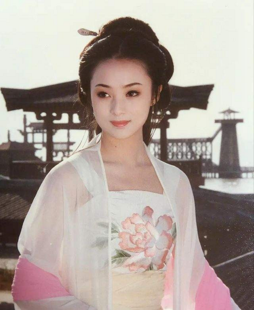 Tưởng Cần Cần, nàng