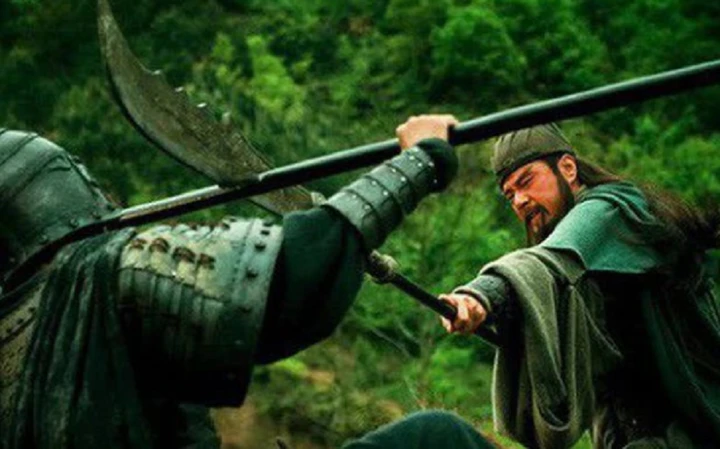 Dù hết sức chiến đấu, Quan Vũ vẫn bị quân Đông Ngô do Mã Trung dẫn đầu bắt sống.