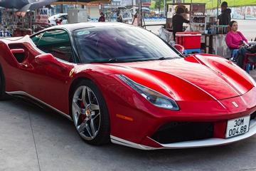 Siêu xe Ferrari 488 từng tai nạn nát đầu của đại gia Hà Nội ‘hồi sinh’ sau 4 năm