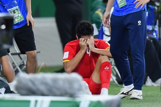 Tình hình mới nhất chấn thương của Hiểu Minh, nguy cơ nghỉ 9 tháng