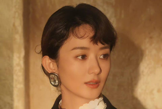 Triệu Lệ Dĩnh 'gây bão' khi bất ngờ xuất hiện với vẻ đẹp hoài cổ