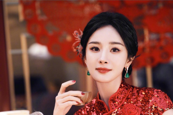 Tử vi tiết lộ 5 khung giờ sinh được coi là 'mệnh có của'