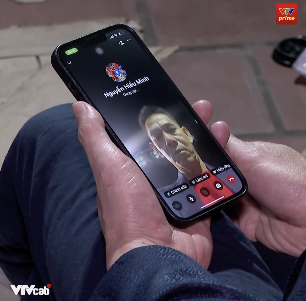 Xúc động tin nhắn của bố Hiểu Minh gửi con trai chấn thương: