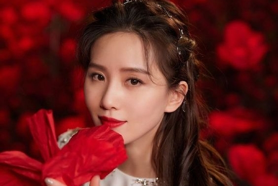 Sau hôm nay, thứ Năm 22/1/2026, 3 con giáp như 'cá chép hóa rồng', tài lộc ngút trời, tiền nhiều như nước