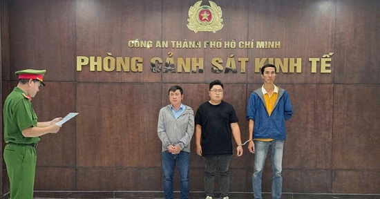 Khởi tố đội trưởng và 2 nhân viên ở Trung tâm hỏa táng Bình Hưng Hòa