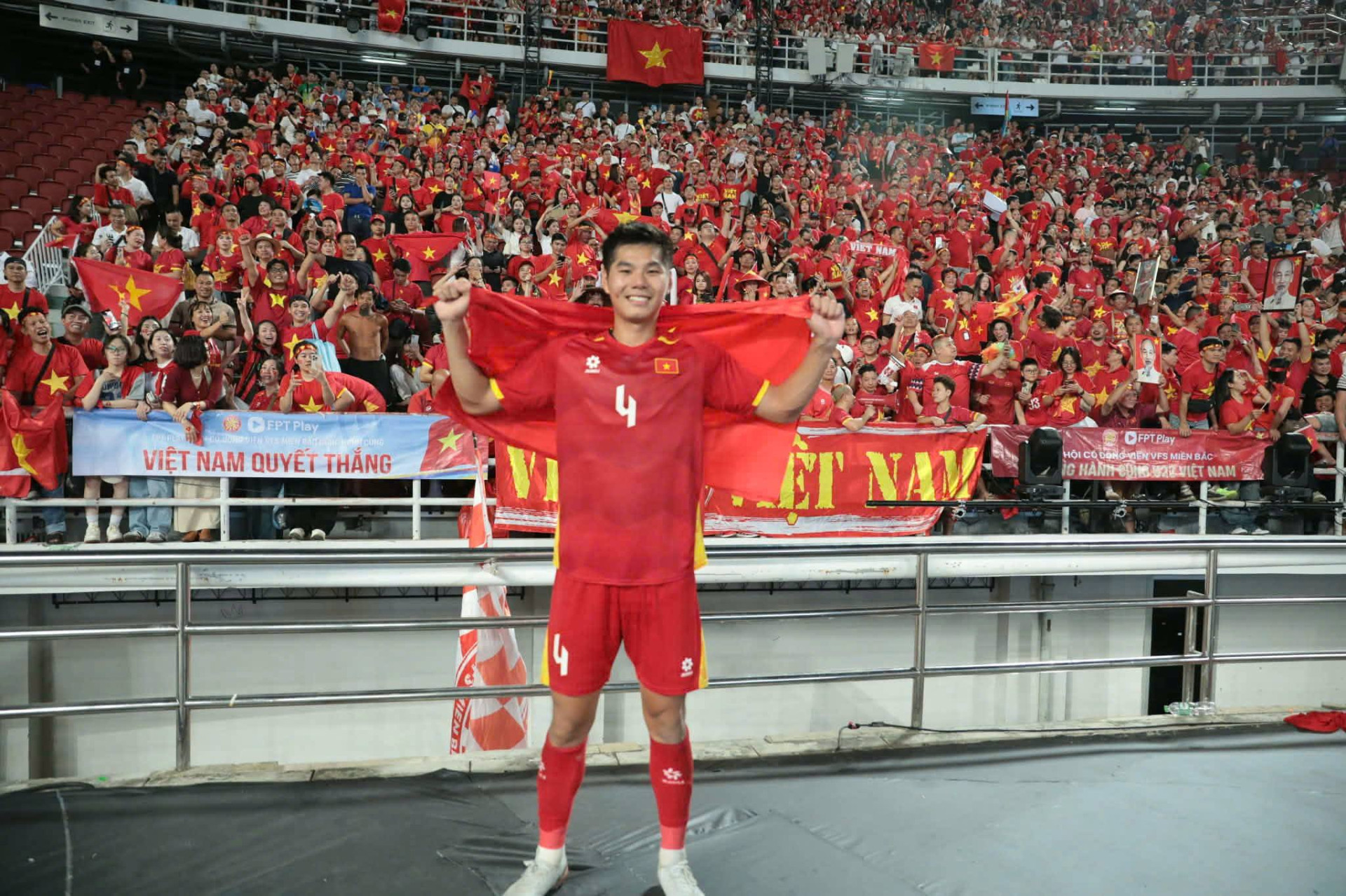 Hiểu Minh viết tâm thư gửi khán giả Việt Nam- Ảnh 1.