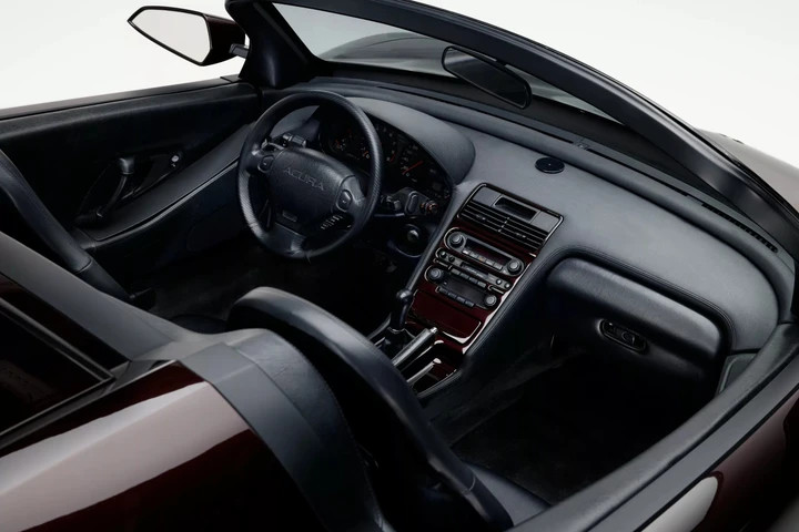 Acura bán đấu giá chiếc NSX Roadster của Người Sắt - 4