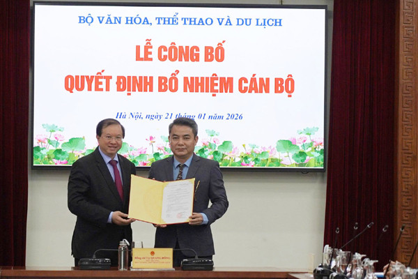 Chân dung nam NSƯT vừa được bổ nhiệm giữ chức PGĐ Nhà hát Kịch Việt Nam - Ảnh 2.