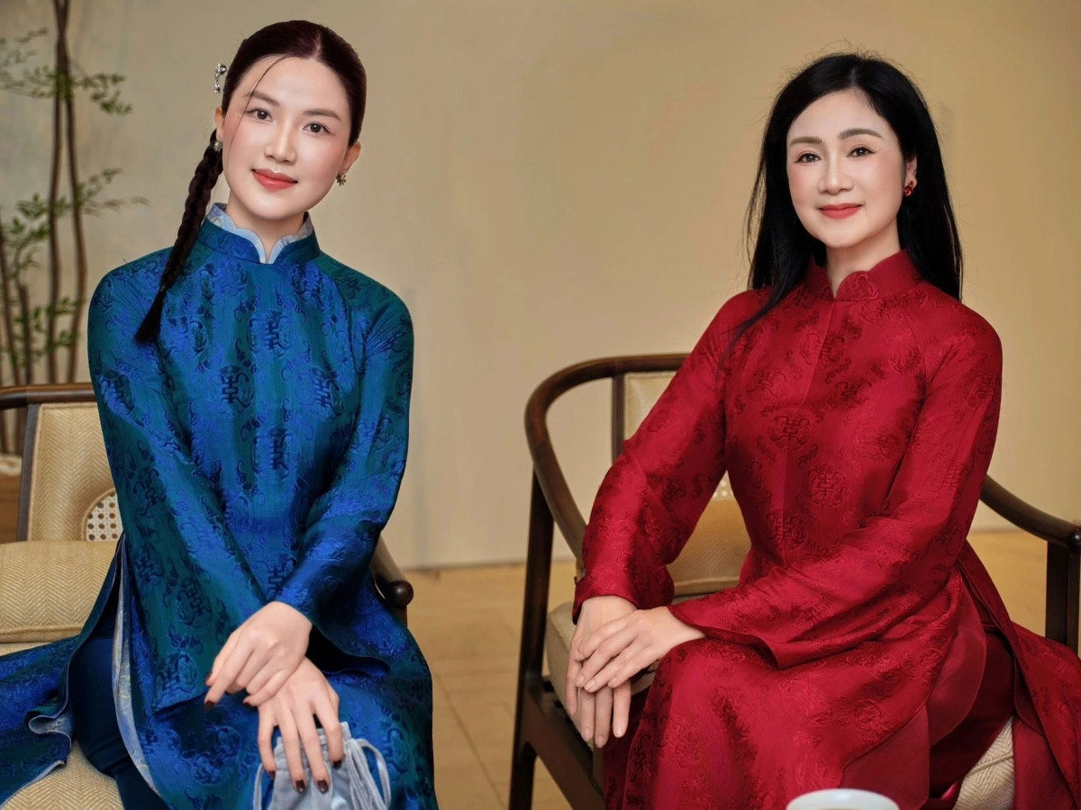 Hoa Hậu Lương Thùy Linh Dự Đám Cưới Phương Nhi Sao Viet 23 1 Hoa Hau Luong Thuy Linh Du Dam Cuoi Phuong Nhi Hinh Anh 3