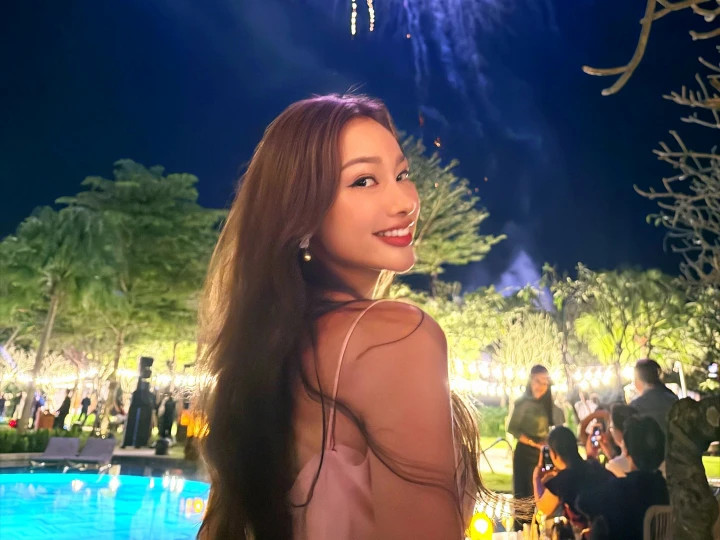 Mỹ nhân Việt đầu tiên lọt top 100 gương mặt đẹp nhất thế giới giờ ra sao? - 4