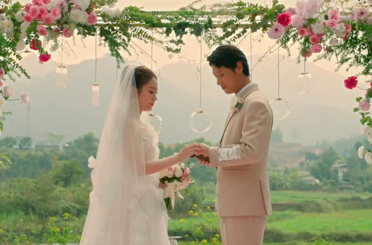 Nữ Diễn Viên Phim Giờ Vàng Vtv Cùng Lúc Cưới Trên Phim Lẫn Ngoài Đời 615885388_10231128689547302_2345936958522184173_N.jpg