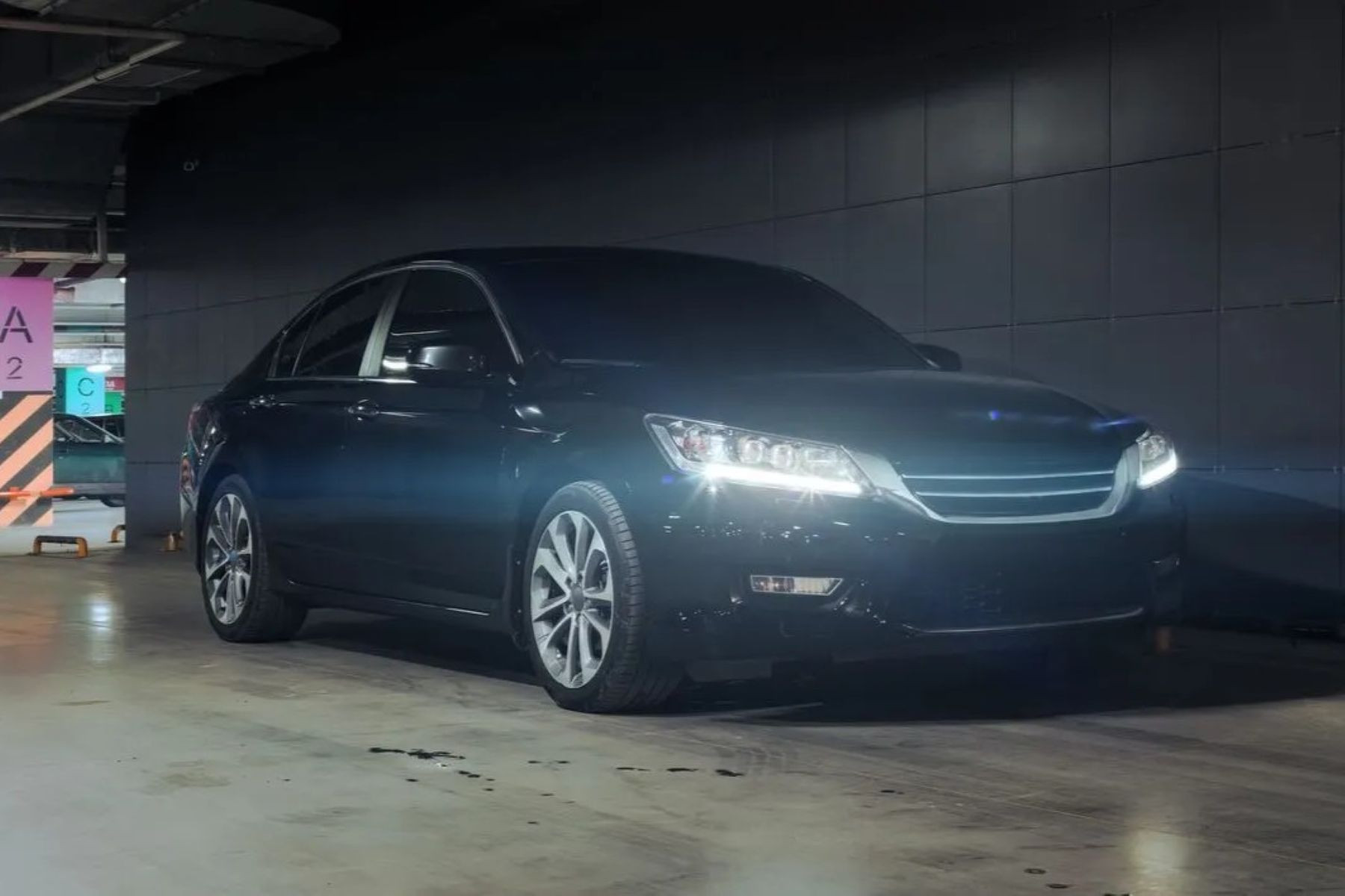 de den pha khong tat.jpg