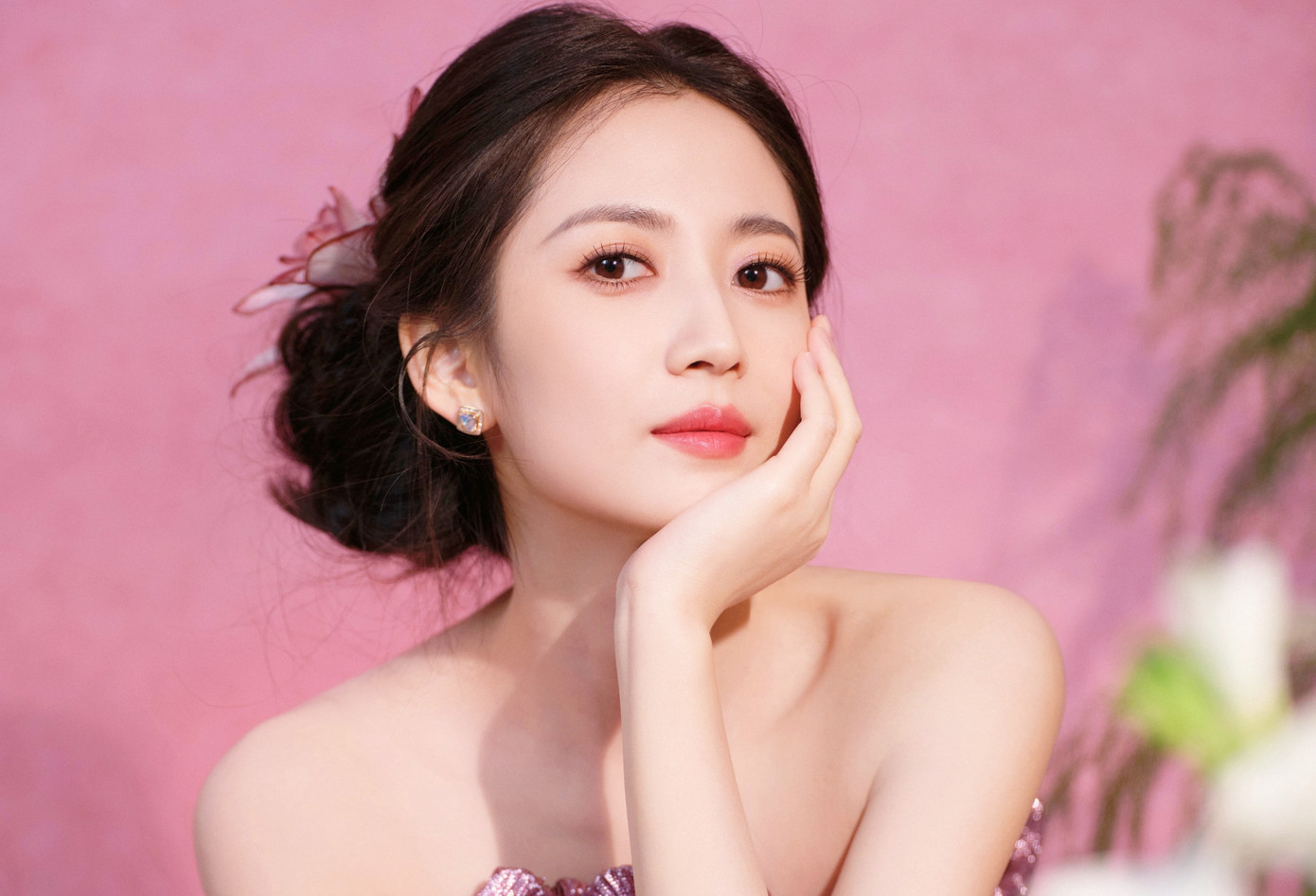 Bốn Nữ Diễn Viên Bị Ngăn Đóng Phim Trieu-Kim-Mach18A.jpg