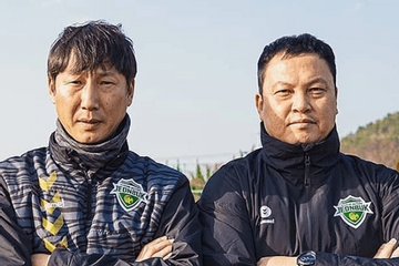 Giải mã chiến thắng: Huyền thoại bắt penalty của Hàn Quốc lại chính là 'quân sư' cho U23 Việt Nam