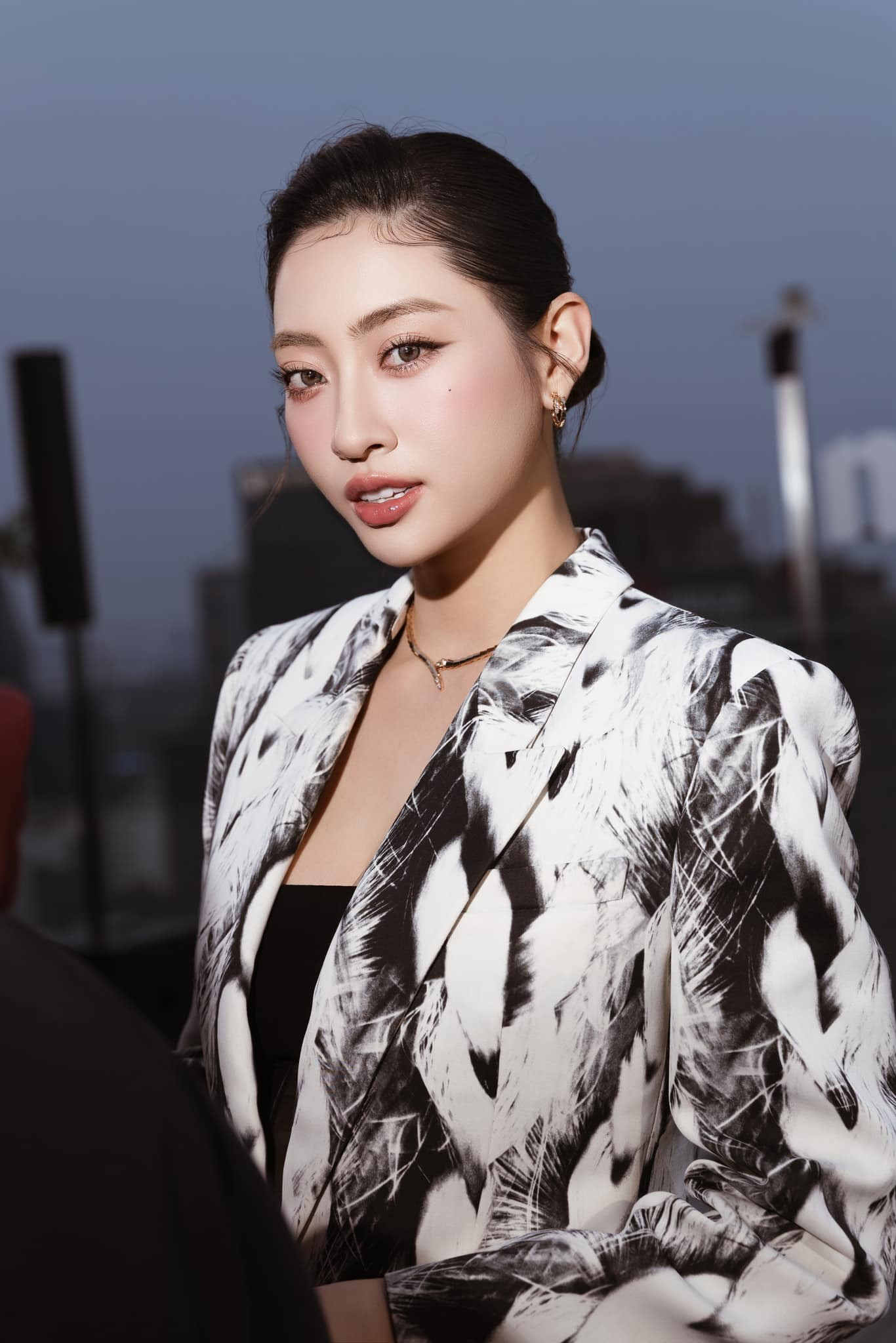 Nhan sắc mỹ nhân Việt gây bất ngờ khi dự đám cưới Á hậu Phương Nhi - Ảnh 6.