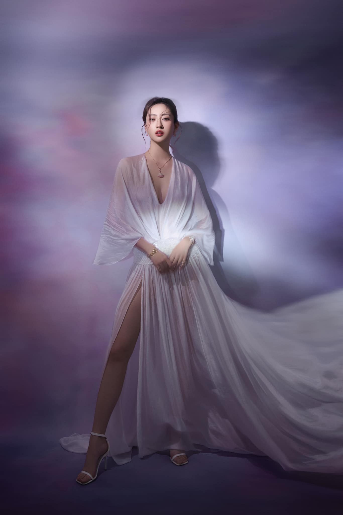 Nhan sắc mỹ nhân Việt gây bất ngờ khi dự đám cưới Á hậu Phương Nhi - Ảnh 9.