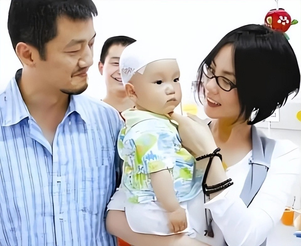 Vương Phi Cứu Chồng Cũ Vuong-Phi8A.jpg