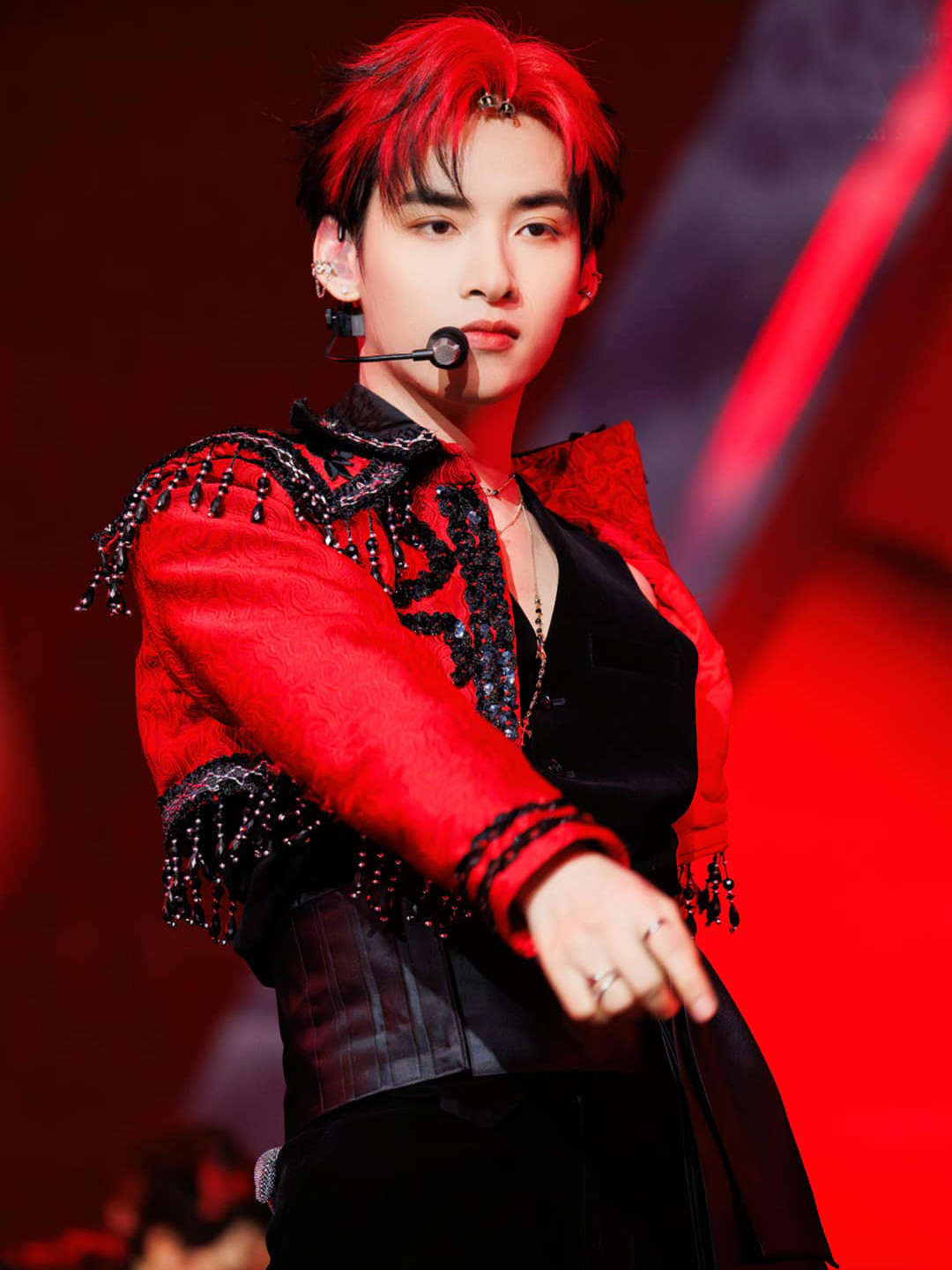 Ca sĩ Việt được đề cử đẹp nhất thế giới là ai? - Ảnh 2.