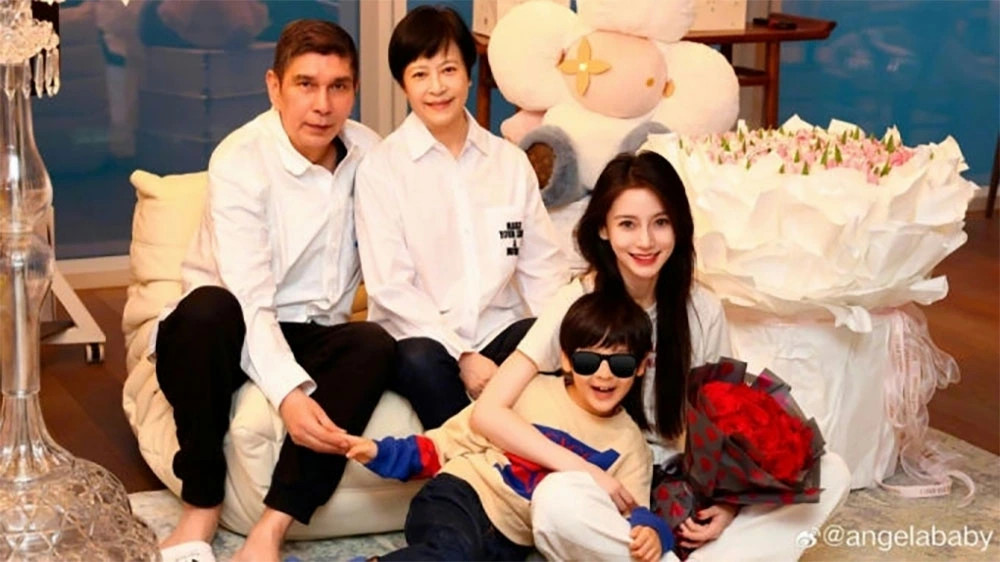 Huynh Hieu Minh Va Angelababy Tai Ngo Nhan Dip Sinh Nhat Con Trai Hinh Anh 2