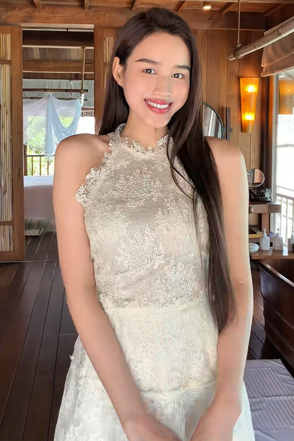 Nhan sắc tròn đầy của Đỗ Thị Hà sau khi lấy chồng thiếu gia quê Quảng Trị - Ảnh 3.