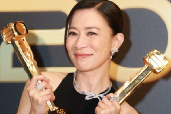 Xa Thi Mạn đã lập sẵn di chúc, dành thời gian bên mẹ đang chiến đấu với bệnh ung thư