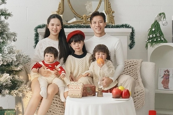 10 năm bên nhau của đội trưởng tuyển Việt Nam Quế Ngọc Hải và cựu hoa khôi Đại học Vinh