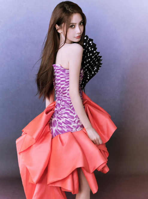 Angelababy gây phẫn nộ khi livestream bán hàng vì lý do thiếu tinh tế này - Ảnh 4