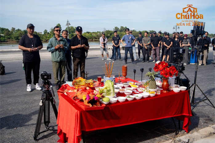 Cung May Phim Lau Chu Hoa 1.Jpg