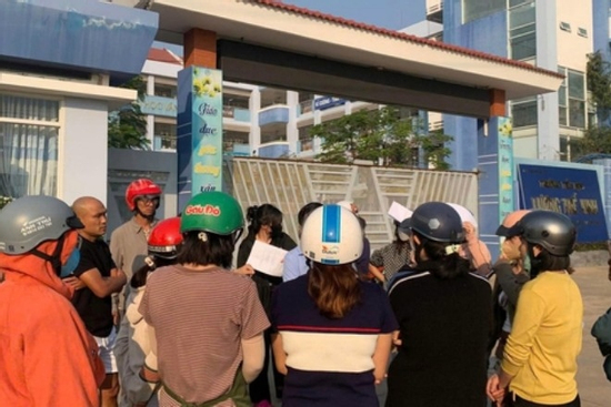 Diễn biến vụ 'sườn heo có màu 'lạ' đưa vào trường học ở TPHCM': Địa phương báo cáo gì?