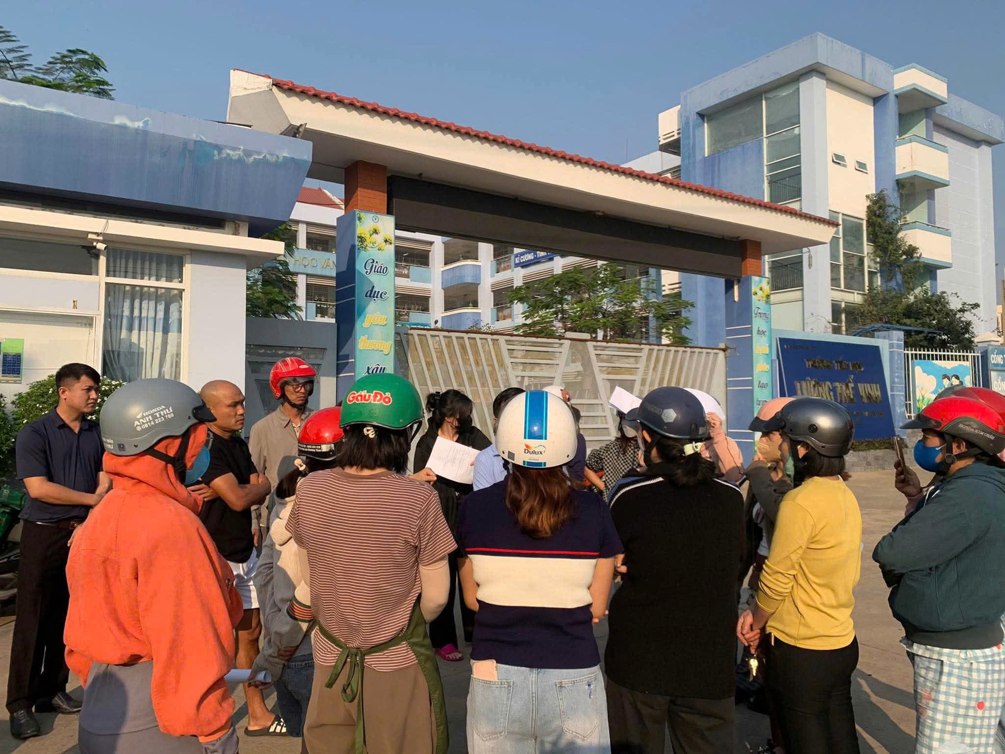 Địa phương lên tiếng về số sườn heo đông lạnh có
