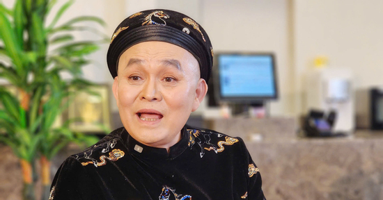 Nghệ sĩ Xuân Hinh: Làm gì có ai như tôi, 2h sáng vẫn múa may quay cuồng trên giường