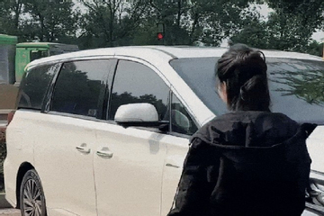 Nữ diễn viên duy nhất 1 năm quay 48 phim: Làm việc 16 tiếng mỗi ngày, 5 năm không về thăm nhà