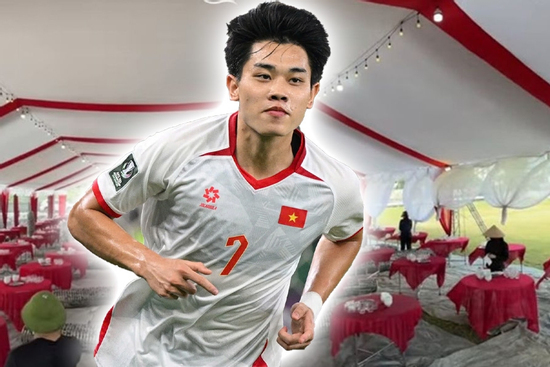 Bố Nguyễn Đình Bắc làm 100 mâm cỗ tri ân làng xóm: Từ sáng không khí đã tất bật