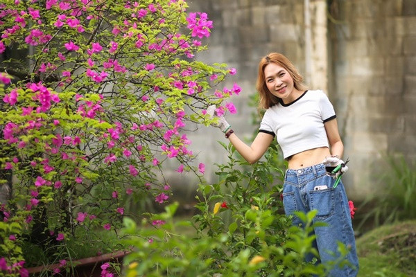 Khu Vườn Ngập Hoa Trái Trong Cơ Ngơi ‘Đi Mỏi Chân Không Hết’ Của Mỹ Tâm - Ảnh 17.