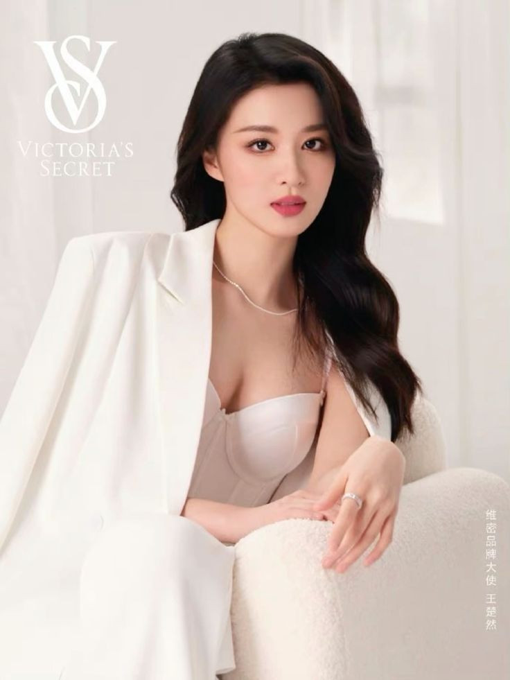 Đúng 16h30 ngày mai, Chủ Nhật 4/1/2026, 3 con giáp được Thần Tài yêu chiều, tiền tài rực rỡ, ngồi không vẫn giàu nứt vách, toại nguyện đủ điều - Ảnh 3