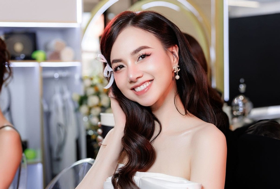 Nữ diễn viên sở hữu biệt thự ở Thủ Đức, Vũng Tàu, nhà quận 1: Hôn nhân viên mãn, 41 tuổi trẻ như gái 20