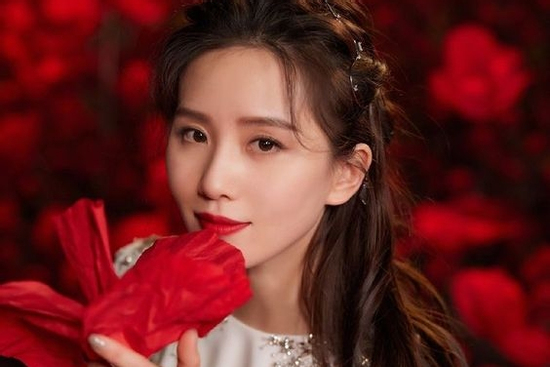 Trúng số độc đắc đúng ngày 31/1/2026, 3 con giáp may mắn ập xuống đầu, tài lộc phủ kín