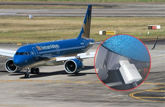 Đi máy bay Tết 2026, tuyệt đối không được dùng cổng sạc dù có sẵn trên tàu bay