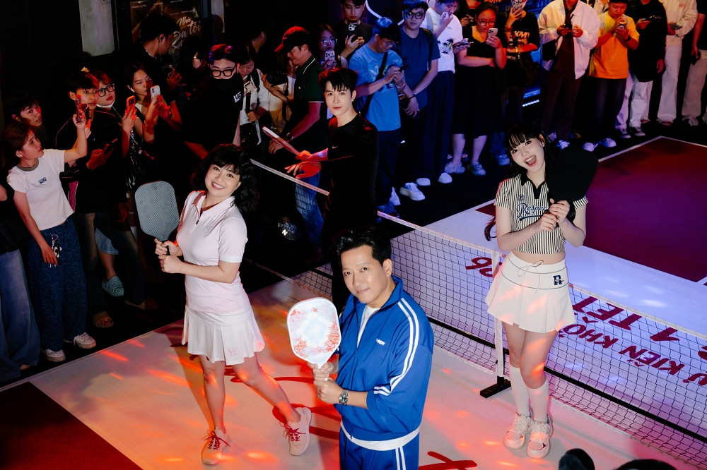 phim Nha ba toi 1 phong 1.jpg