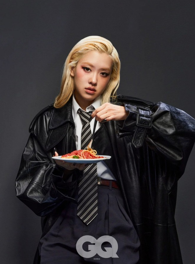 1737101610 blackpink rose gq kor