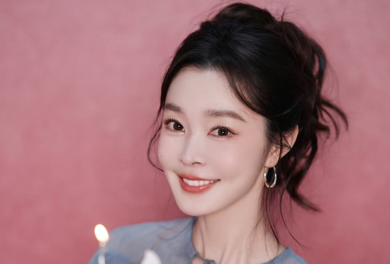 Trúng số độc đắc sau 16h30 chiều nay (31/1/2026), 3 con giáp sau cầu được ước thấy, tay phải trĩu vàng, tay trái hứng bạc